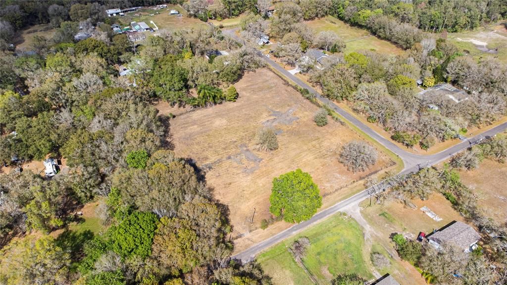 На продажу: $550,000 (3.00 acres)