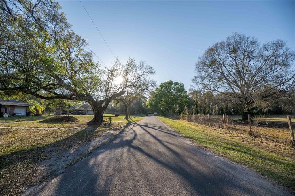 На продажу: $550,000 (3.00 acres)