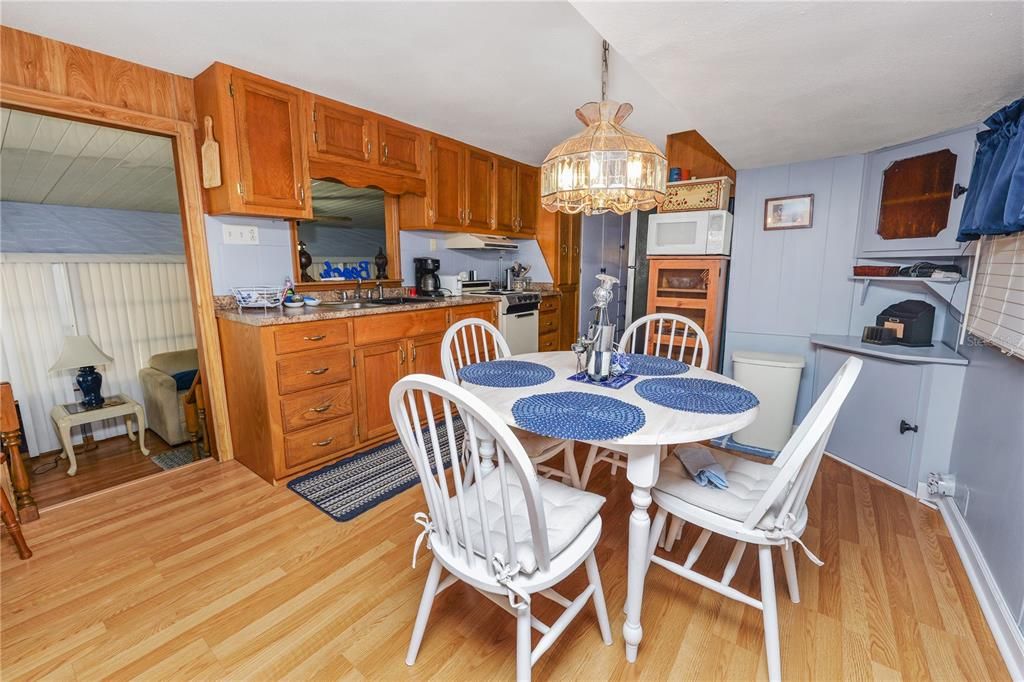 En Venta: $62,500 (2 camas, 1 baños, 712 Pies cuadrados)