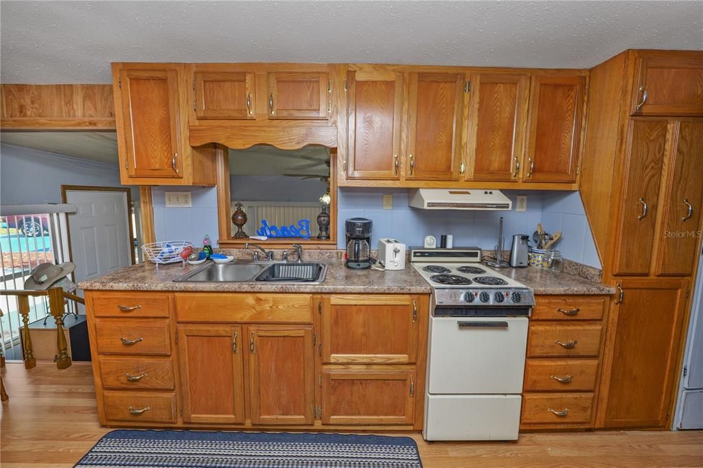 En Venta: $62,500 (2 camas, 1 baños, 712 Pies cuadrados)