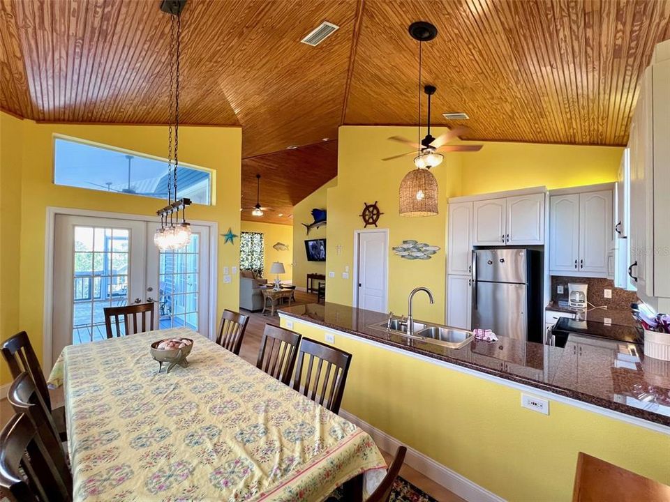 На продажу: $725,000 (4 спален, 3 ванн, 2678 Квадратных фут)