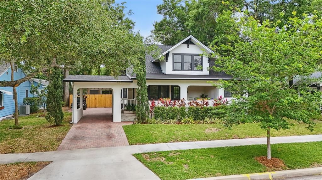 Vendido Recientemente: $995,000 (4 camas, 2 baños, 2800 Pies cuadrados)