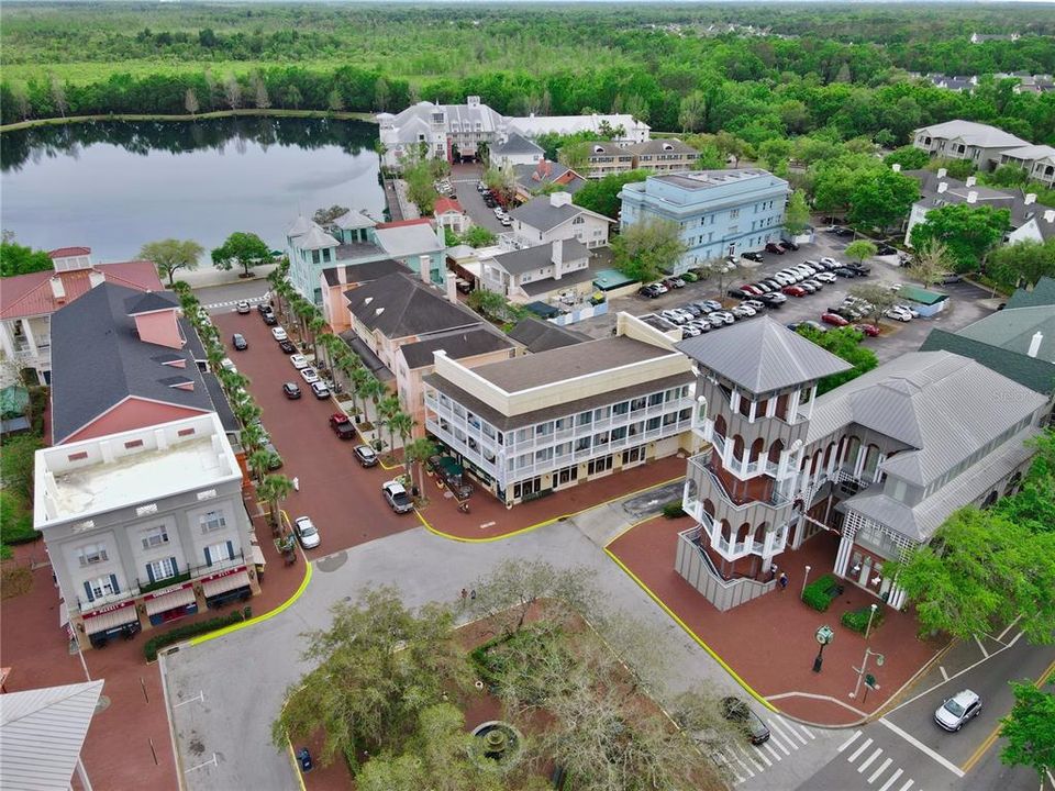 合同活跃: $1,225,000 (5 贝兹, 3 浴室, 2935 平方英尺)