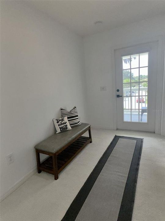 合同活跃: $1,225,000 (5 贝兹, 3 浴室, 2935 平方英尺)