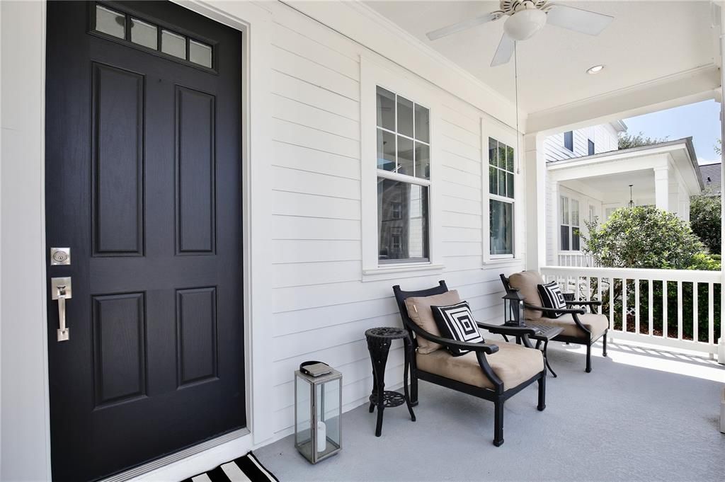 合同活跃: $1,225,000 (5 贝兹, 3 浴室, 2935 平方英尺)