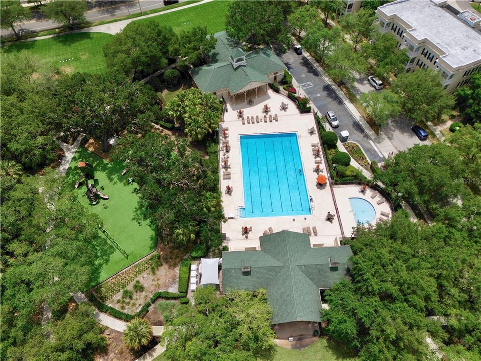 合同活跃: $1,225,000 (5 贝兹, 3 浴室, 2935 平方英尺)