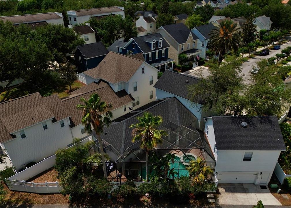 合同活跃: $1,225,000 (5 贝兹, 3 浴室, 2935 平方英尺)