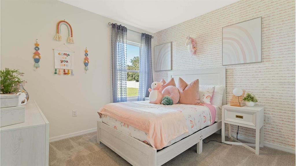 合同活跃: $337,490 (4 贝兹, 2 浴室, 1828 平方英尺)