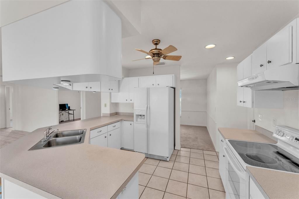 For Sale: $794,500 (3 beds, 2 baths, 1814 Square Feet)