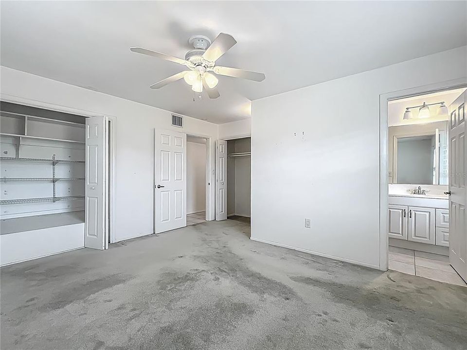 Active With Contract: $229,900 (3 beds, 2 baths, 1662 Square Feet)