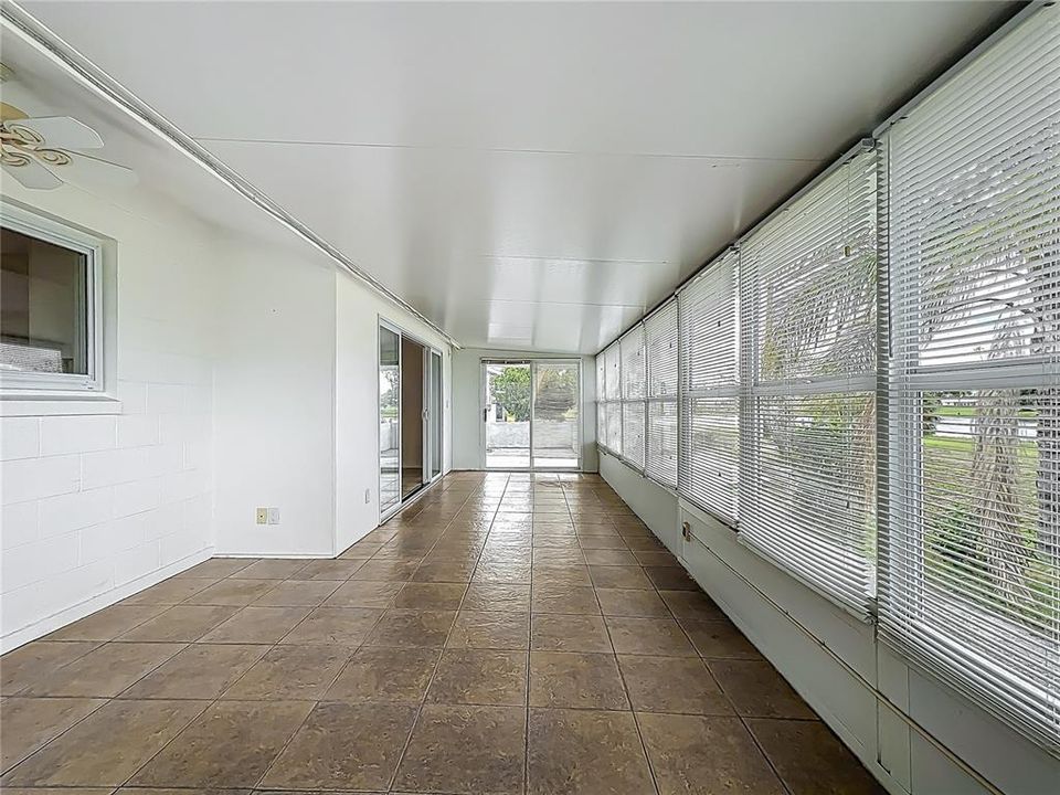 Active With Contract: $229,900 (3 beds, 2 baths, 1662 Square Feet)