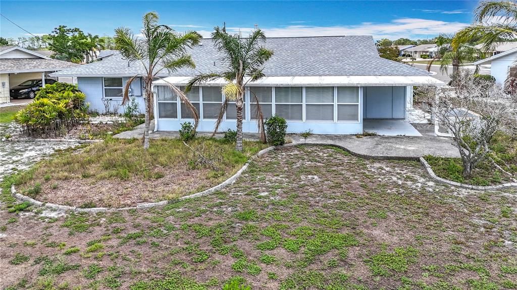 Active With Contract: $229,900 (3 beds, 2 baths, 1662 Square Feet)