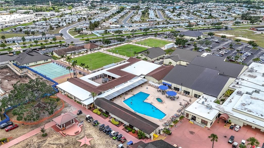 Active With Contract: $229,900 (3 beds, 2 baths, 1662 Square Feet)