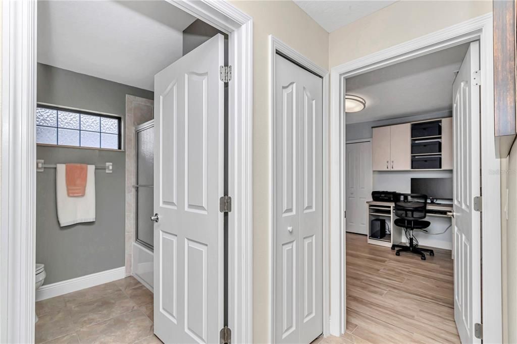 En Venta: $465,000 (4 camas, 3 baños, 2837 Pies cuadrados)