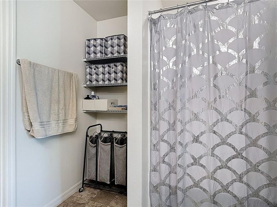 На продажу: $340,000 (3 спален, 2 ванн, 1558 Квадратных фут)