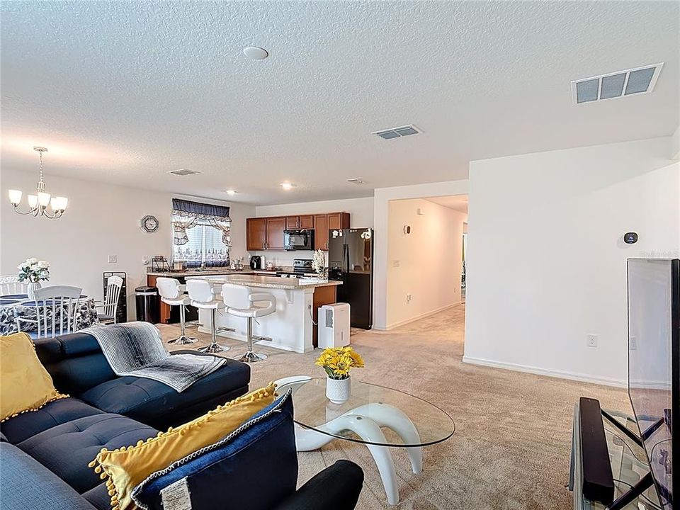 На продажу: $340,000 (3 спален, 2 ванн, 1558 Квадратных фут)