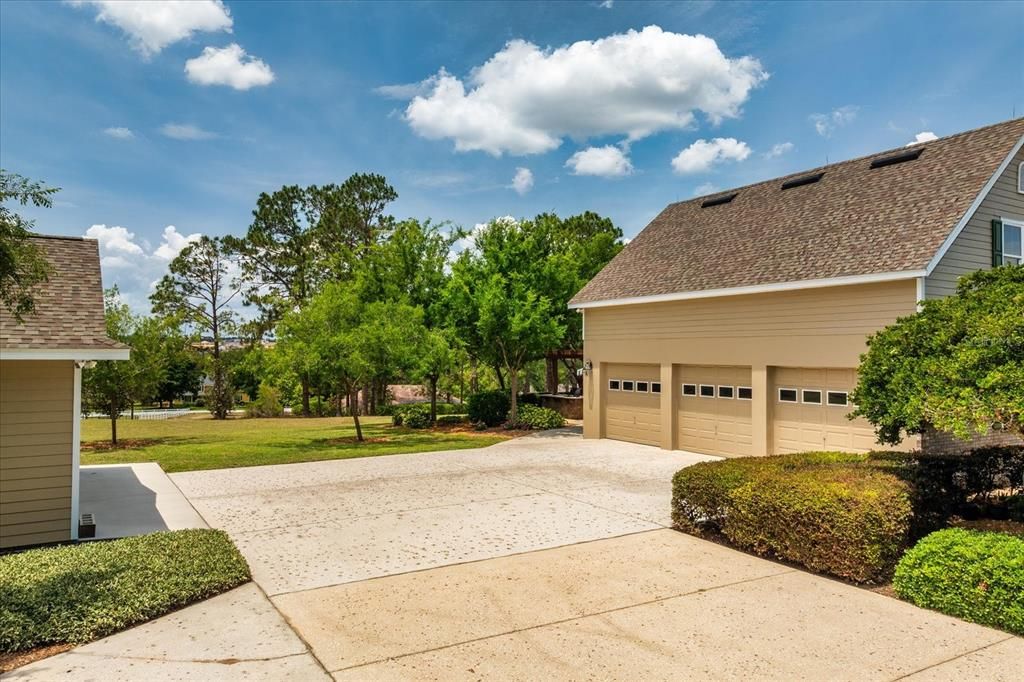 For Sale: $1,290,000 (4 beds, 2 baths, 4281 Square Feet)