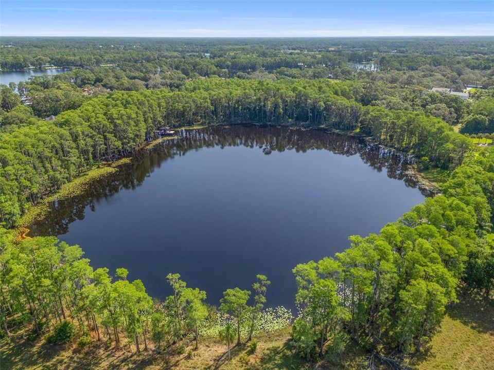 待售: $4,500,000 (22.30 acres)