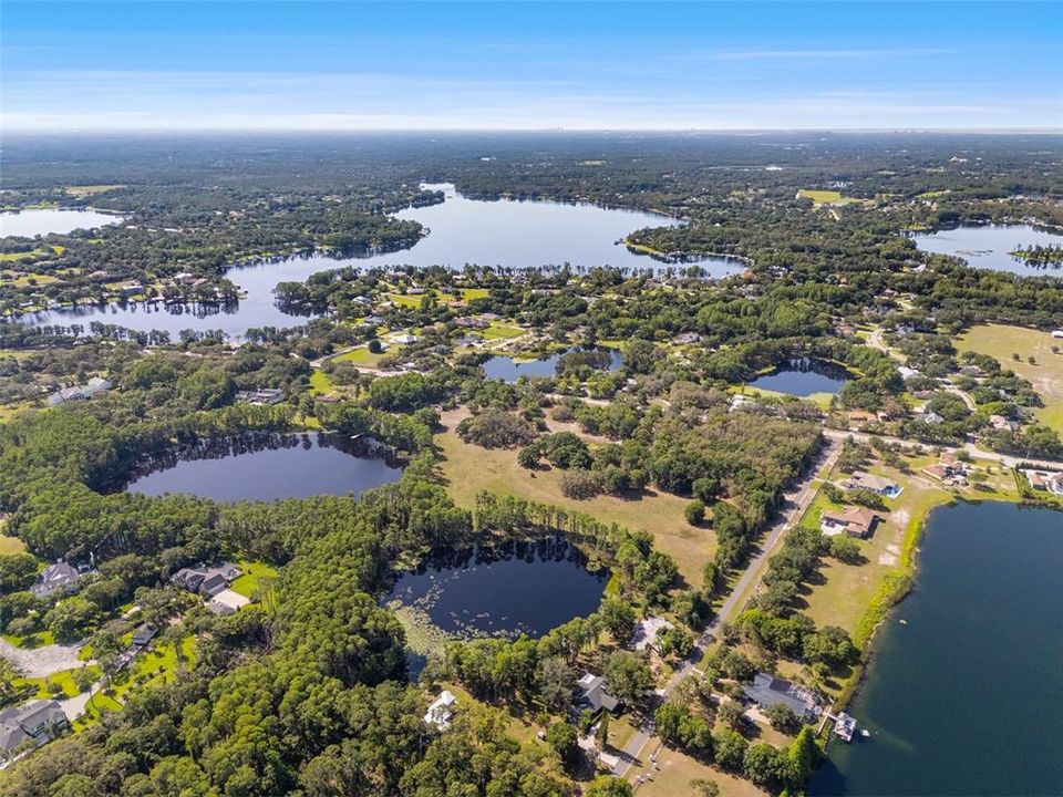 待售: $4,500,000 (22.30 acres)