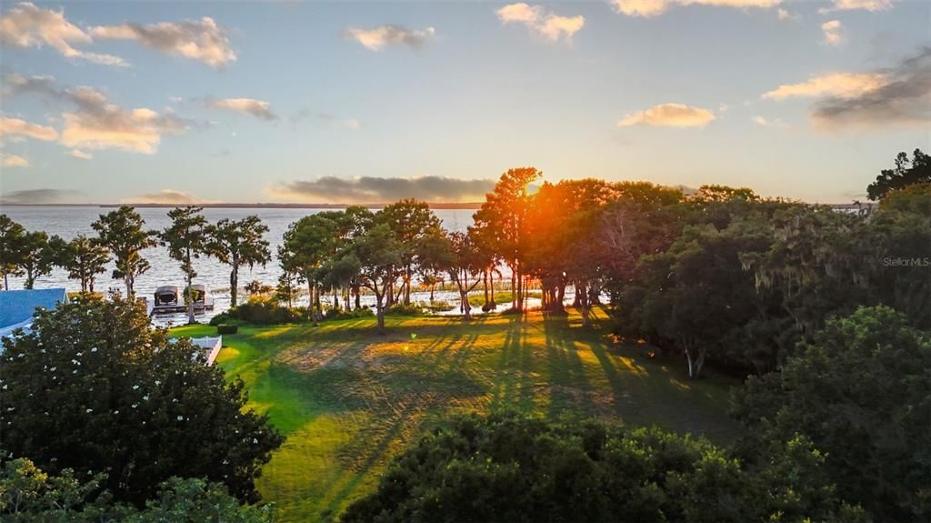 For Sale: $800,000 (0.91 acres)