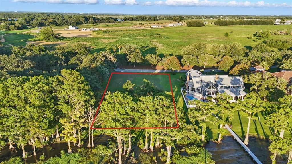 For Sale: $800,000 (0.91 acres)