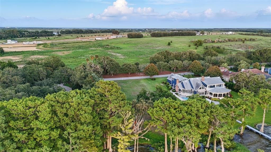 For Sale: $800,000 (0.91 acres)