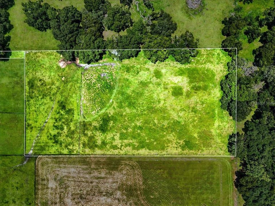 На продажу: $325,000 (4.96 acres)