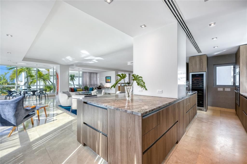Active With Contract: $2,650,000 (4 beds, 2 baths, 4564.64 Square Feet)