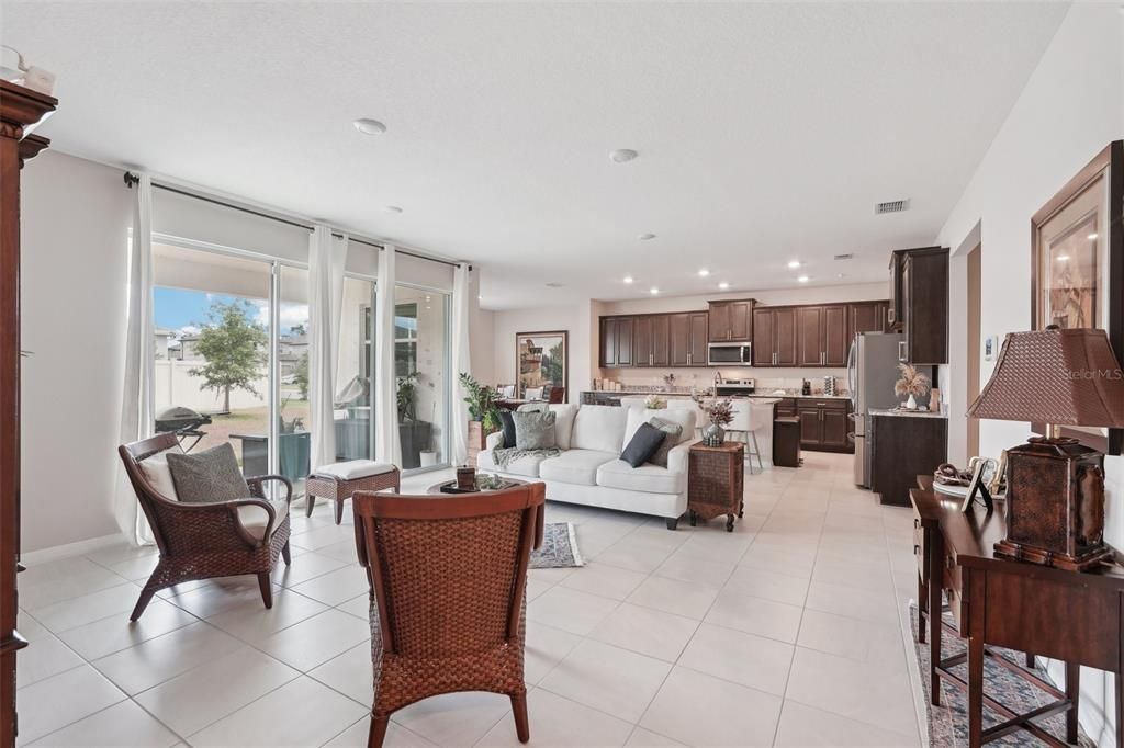 En Renta: $4,200 (4 camas, 3 baños, 3316 Pies cuadrados)