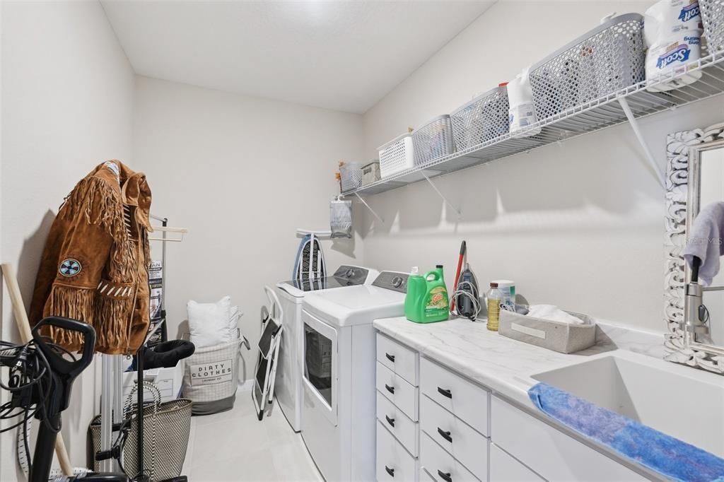 En Renta: $4,200 (4 camas, 3 baños, 3316 Pies cuadrados)