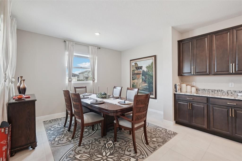 En Renta: $4,200 (4 camas, 3 baños, 3316 Pies cuadrados)