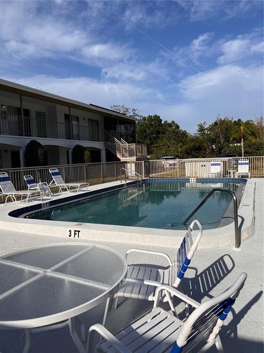 待售: $130,000 (1 贝兹, 1 浴室, 561 平方英尺)