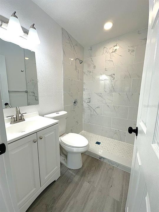 Activo con contrato: $199,400 (4 camas, 2 baños, 922 Pies cuadrados)