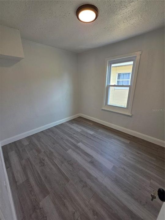 Activo con contrato: $199,400 (4 camas, 2 baños, 922 Pies cuadrados)