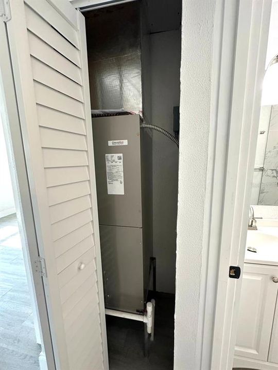 Activo con contrato: $199,400 (4 camas, 2 baños, 922 Pies cuadrados)