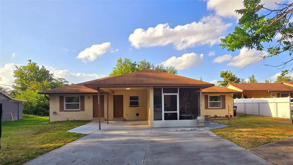 Duplex Front of the house - Unit 320 & 322