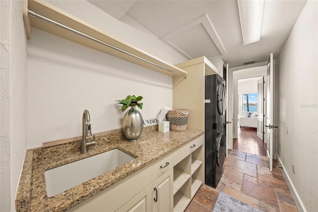 For Sale: $5,799,995 (4 beds, 4 baths, 6091 Square Feet)