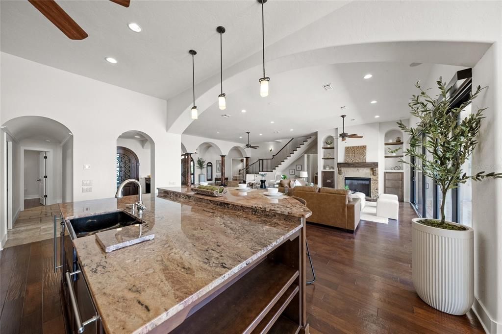 For Sale: $5,799,995 (4 beds, 4 baths, 6091 Square Feet)