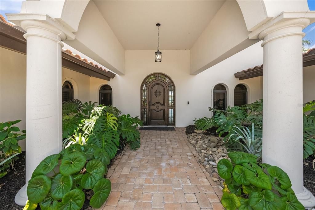 For Sale: $5,799,995 (4 beds, 4 baths, 6091 Square Feet)