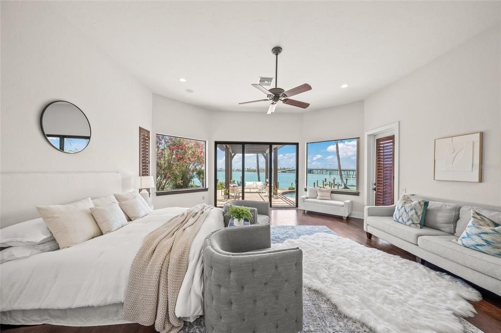For Sale: $5,799,995 (4 beds, 4 baths, 6091 Square Feet)