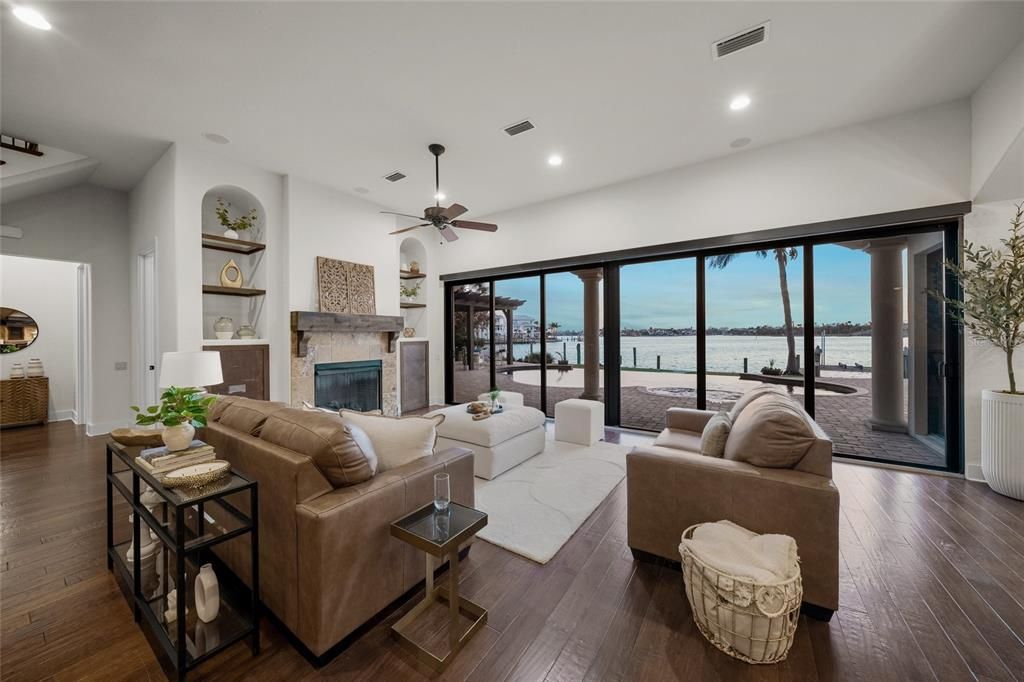 For Sale: $5,799,995 (4 beds, 4 baths, 6091 Square Feet)