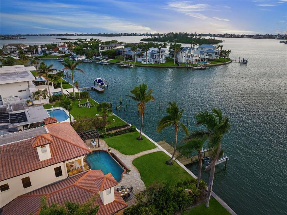 For Sale: $5,799,995 (4 beds, 4 baths, 6091 Square Feet)