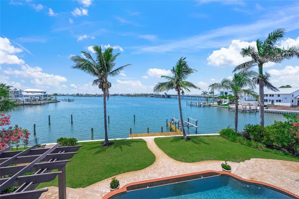For Sale: $5,799,995 (4 beds, 4 baths, 6091 Square Feet)