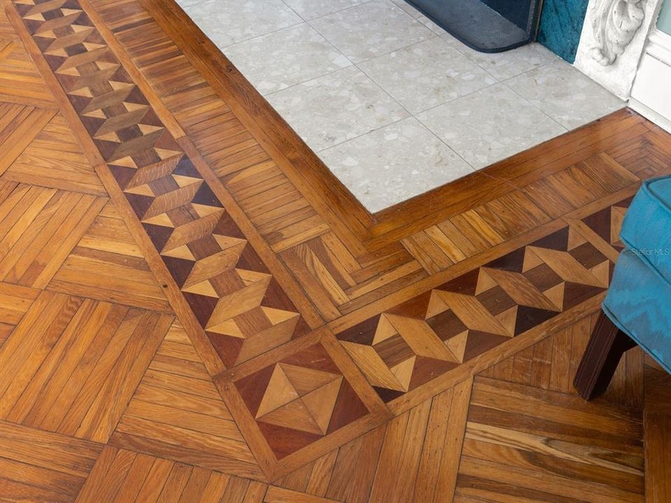 На продажу: $2,225,000 (6 спален, 5 ванн, 6283 Квадратных фут)