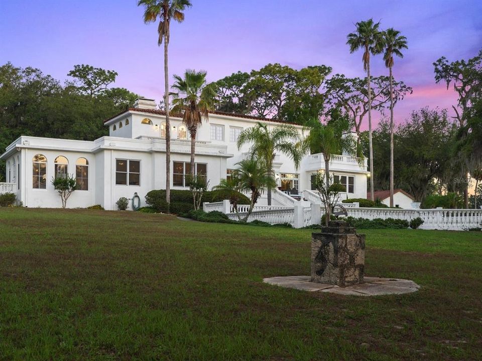 На продажу: $2,225,000 (6 спален, 5 ванн, 6283 Квадратных фут)