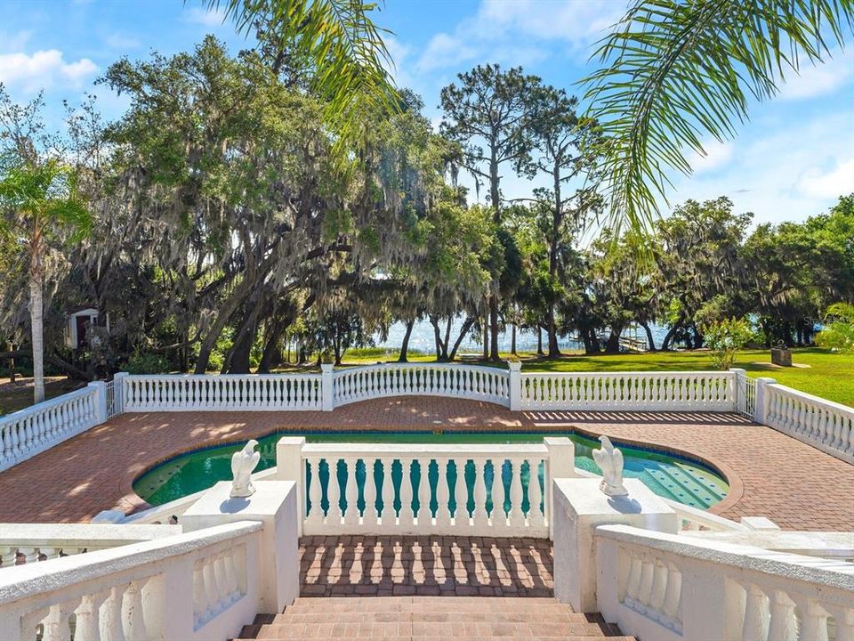 На продажу: $2,225,000 (6 спален, 5 ванн, 6283 Квадратных фут)