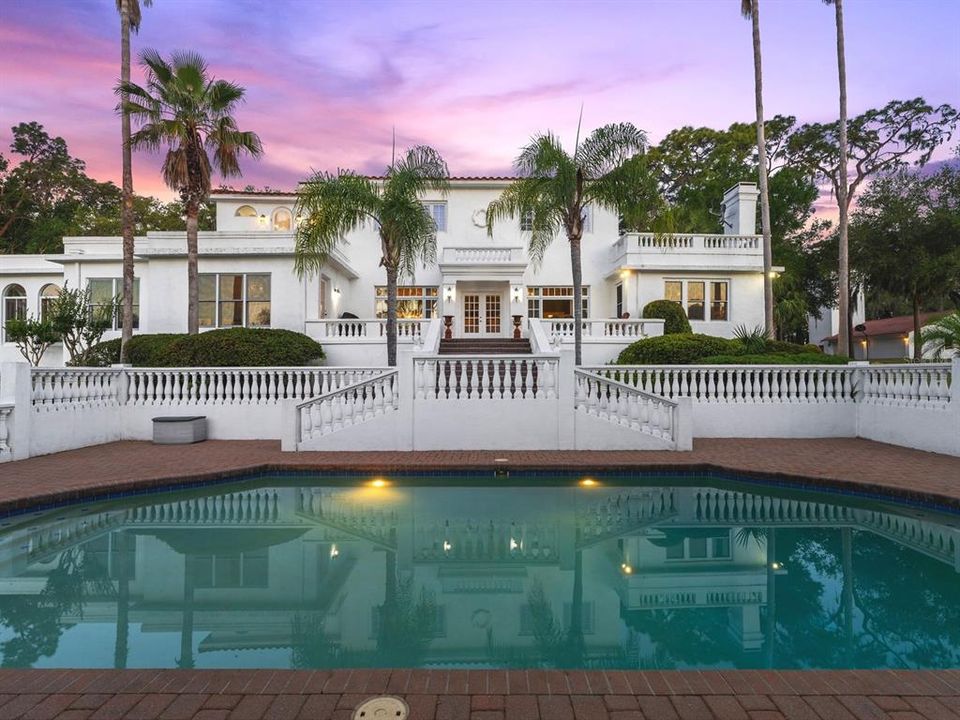 На продажу: $2,225,000 (6 спален, 5 ванн, 6283 Квадратных фут)