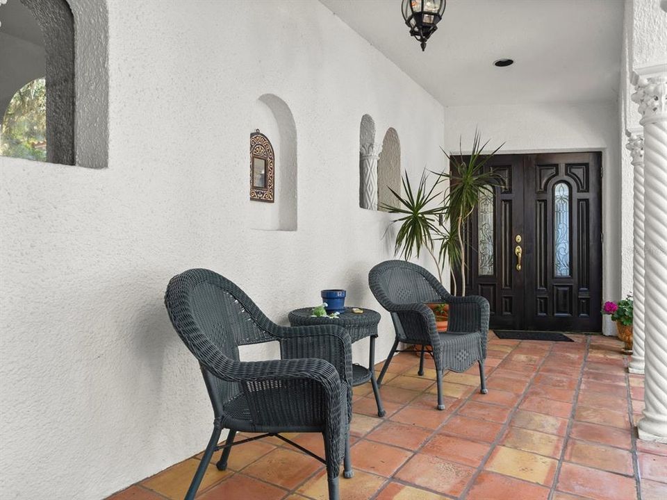 На продажу: $2,225,000 (6 спален, 5 ванн, 6283 Квадратных фут)