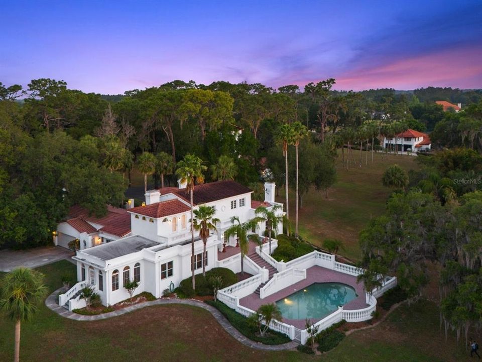 На продажу: $2,225,000 (6 спален, 5 ванн, 6283 Квадратных фут)