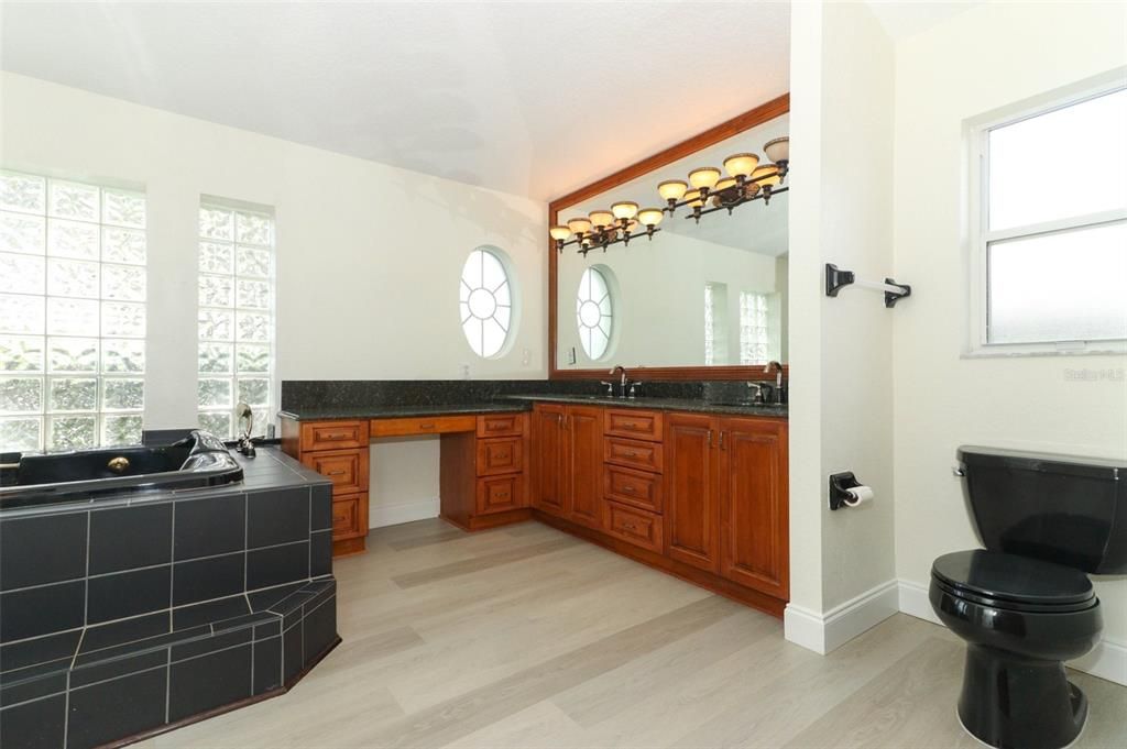 На продажу: $625,000 (3 спален, 2 ванн, 3133 Квадратных фут)